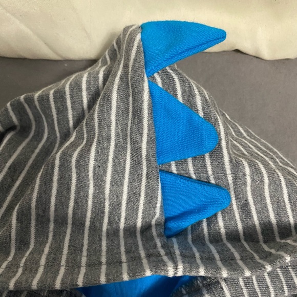 One piece set - Picture 3 of 4